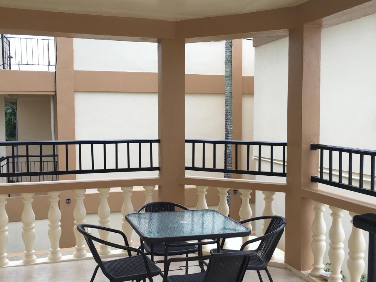 Saipan Emerald Villa Eksteriør billede